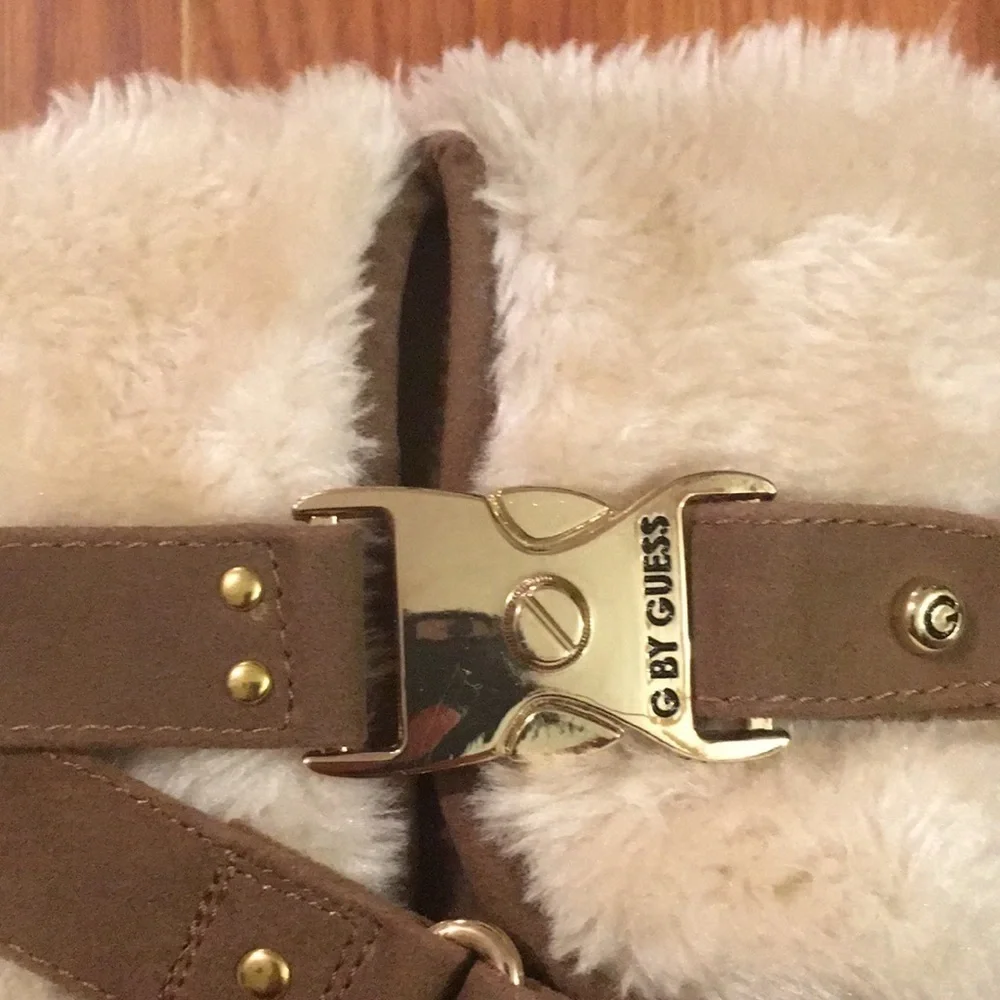 G by Guess Fur lined boots size 9 M (Z)